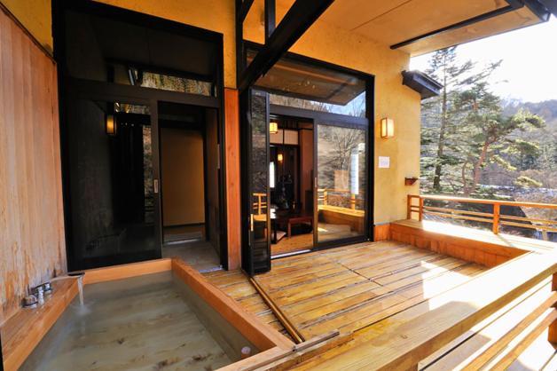 Hatago Higashiagatsuma Buitenkant foto