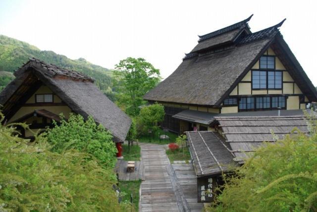 Hatago Higashiagatsuma Buitenkant foto