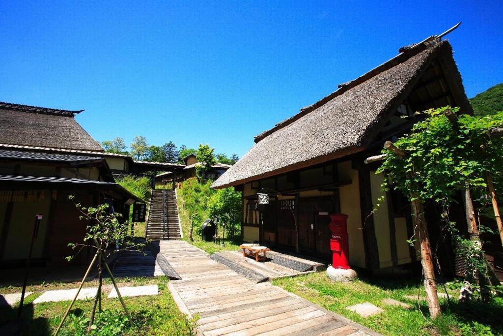 Hatago Higashiagatsuma Buitenkant foto