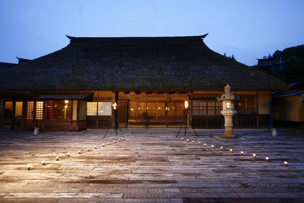 Hatago Higashiagatsuma Buitenkant foto