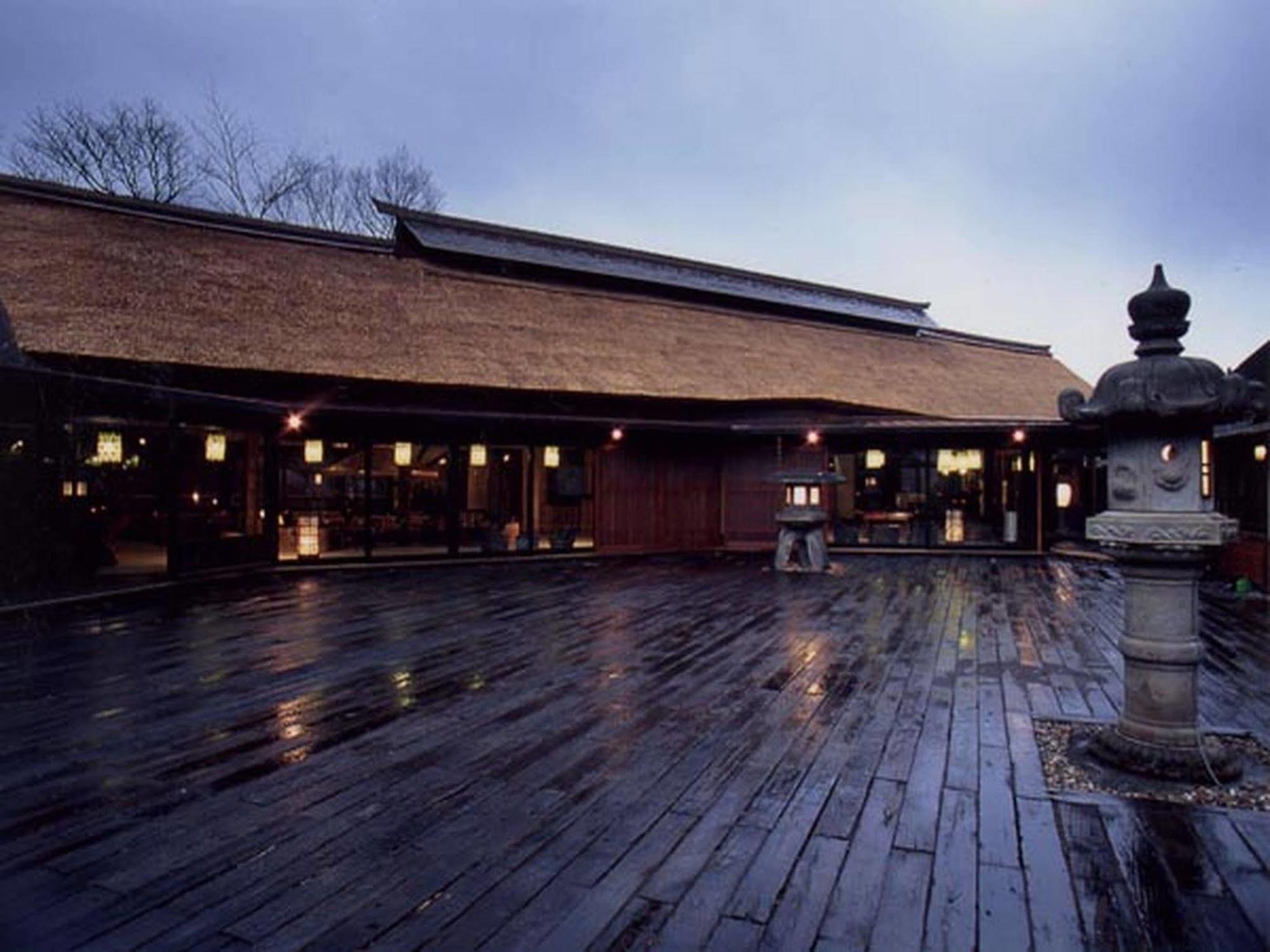 Hatago Higashiagatsuma Buitenkant foto