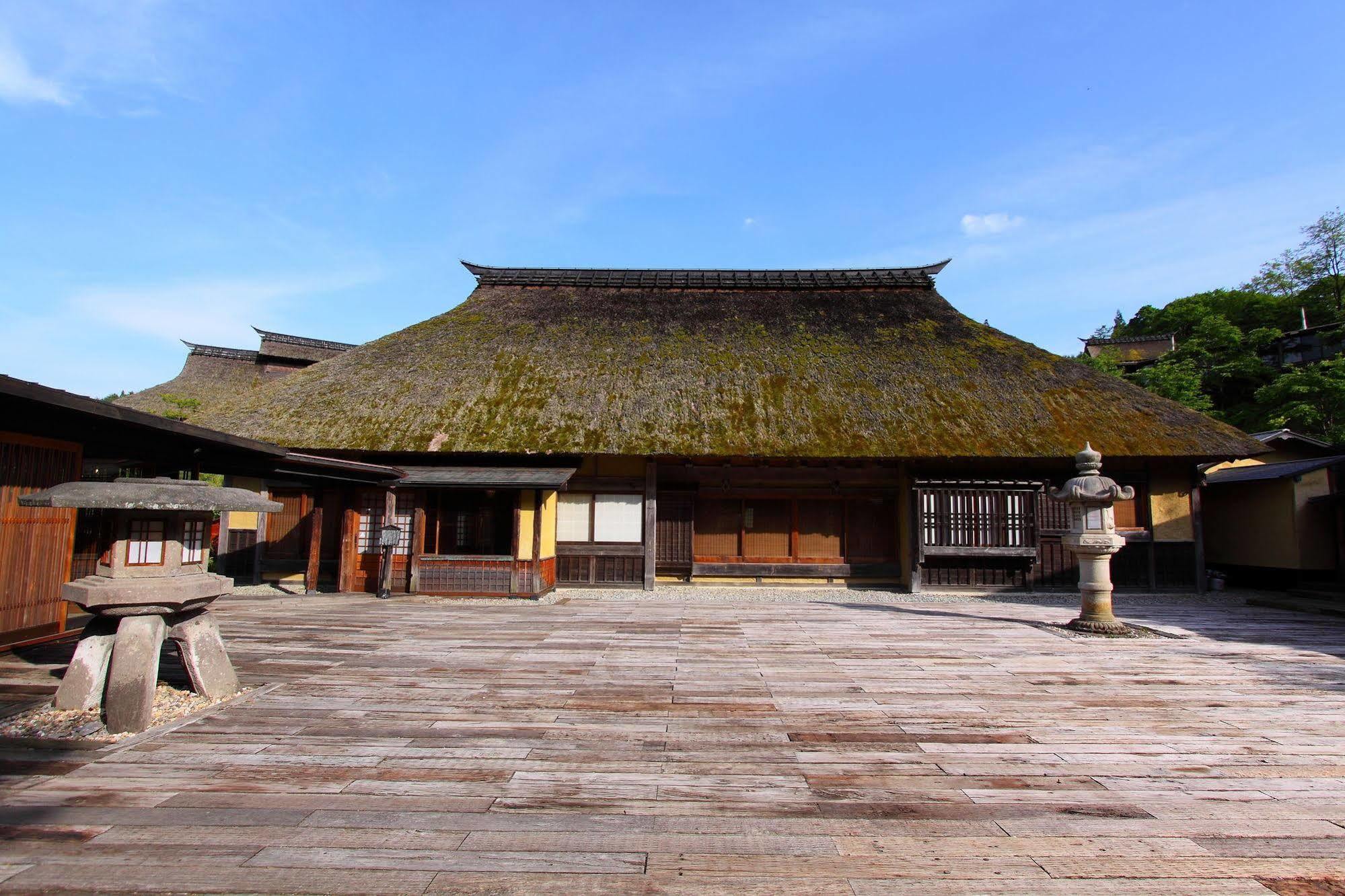 Hatago Higashiagatsuma Buitenkant foto