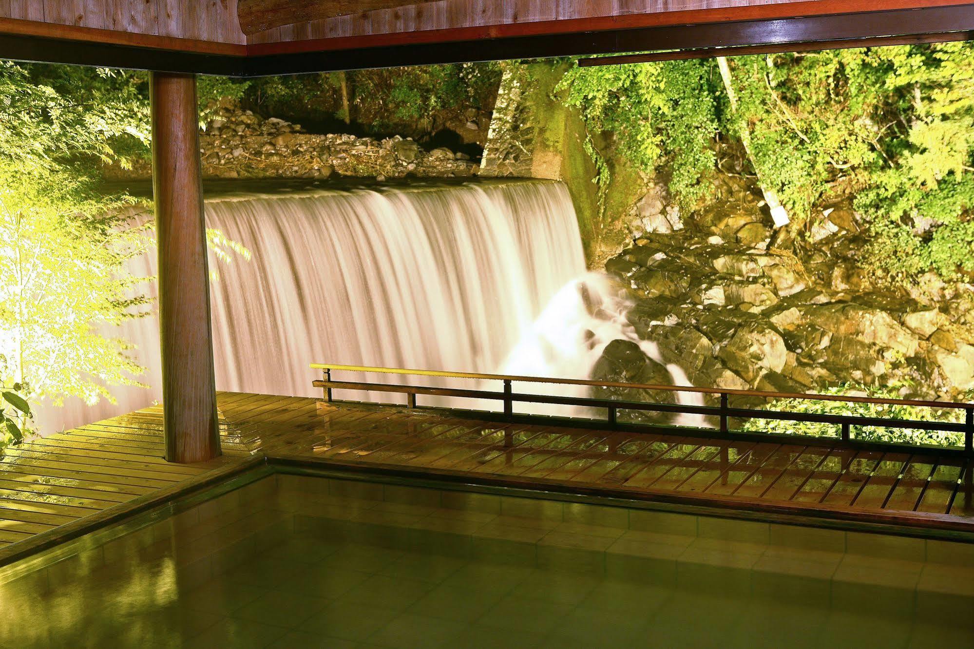 Hatago Higashiagatsuma Buitenkant foto